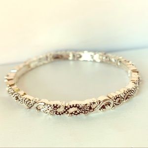 Silver tone Stretch Bracelet Oxidized